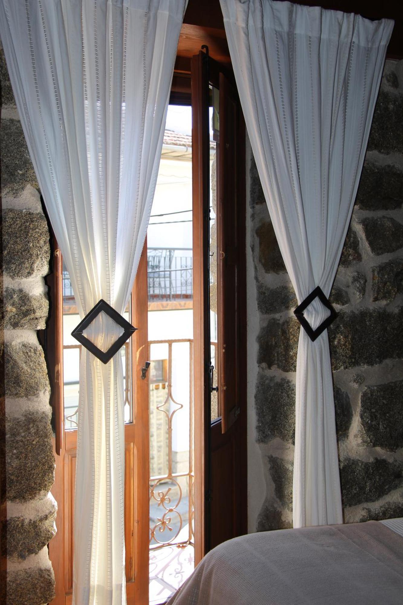 Villa El Balconcillo Del Alberche Navaluenga Exterior foto